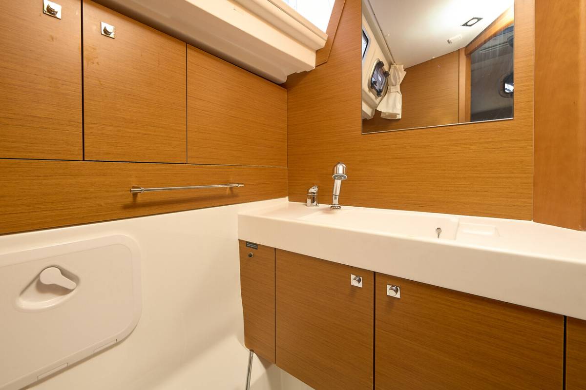 Sun Odyssey 479, Pina | Yacht Charter Croatia