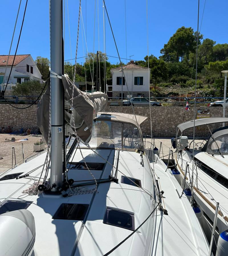 Sun Odyssey 490, Izzy | Yacht Charter Croatia