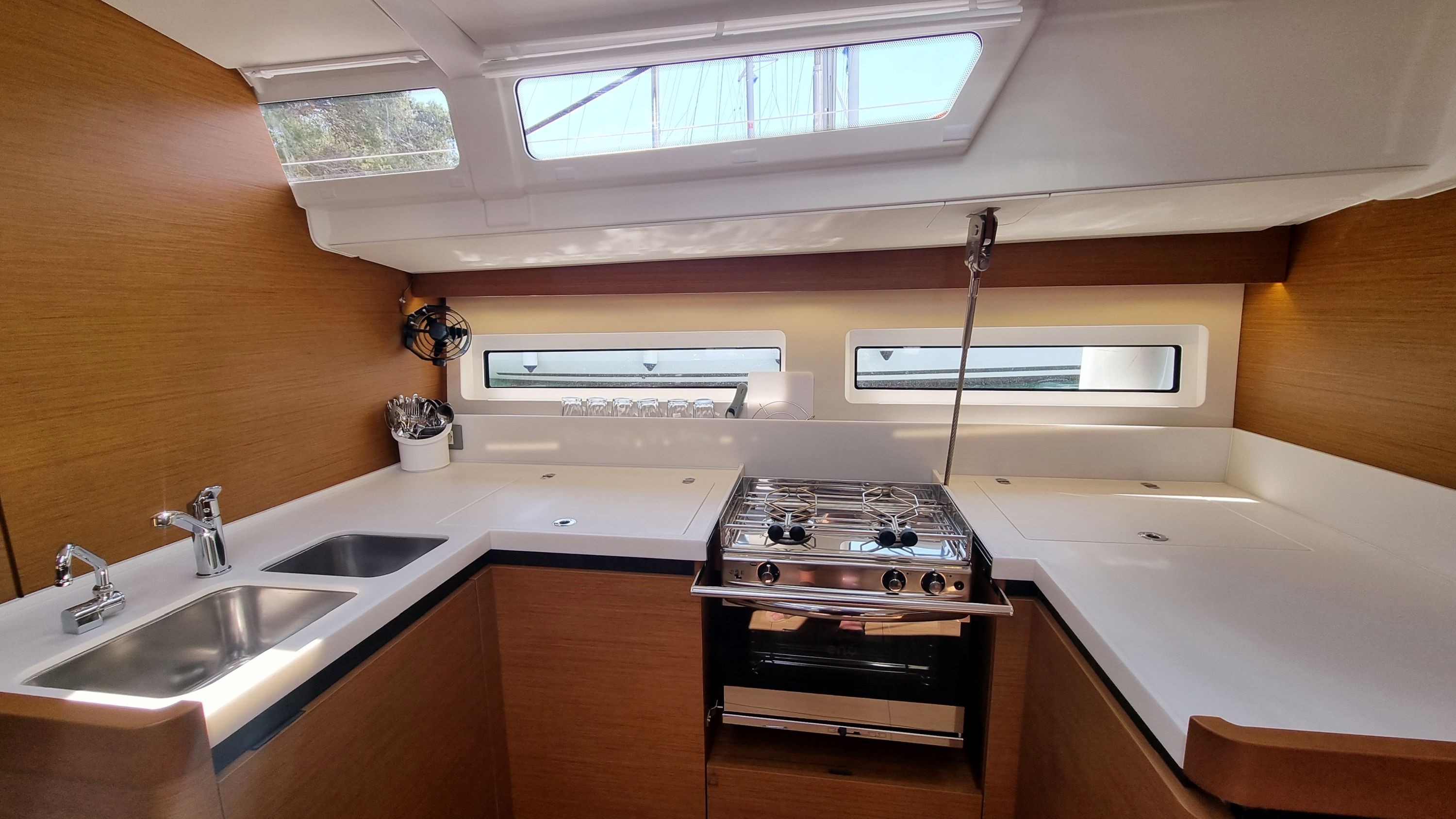 Sun Odyssey 490, Izzy | Yacht Charter Croatia