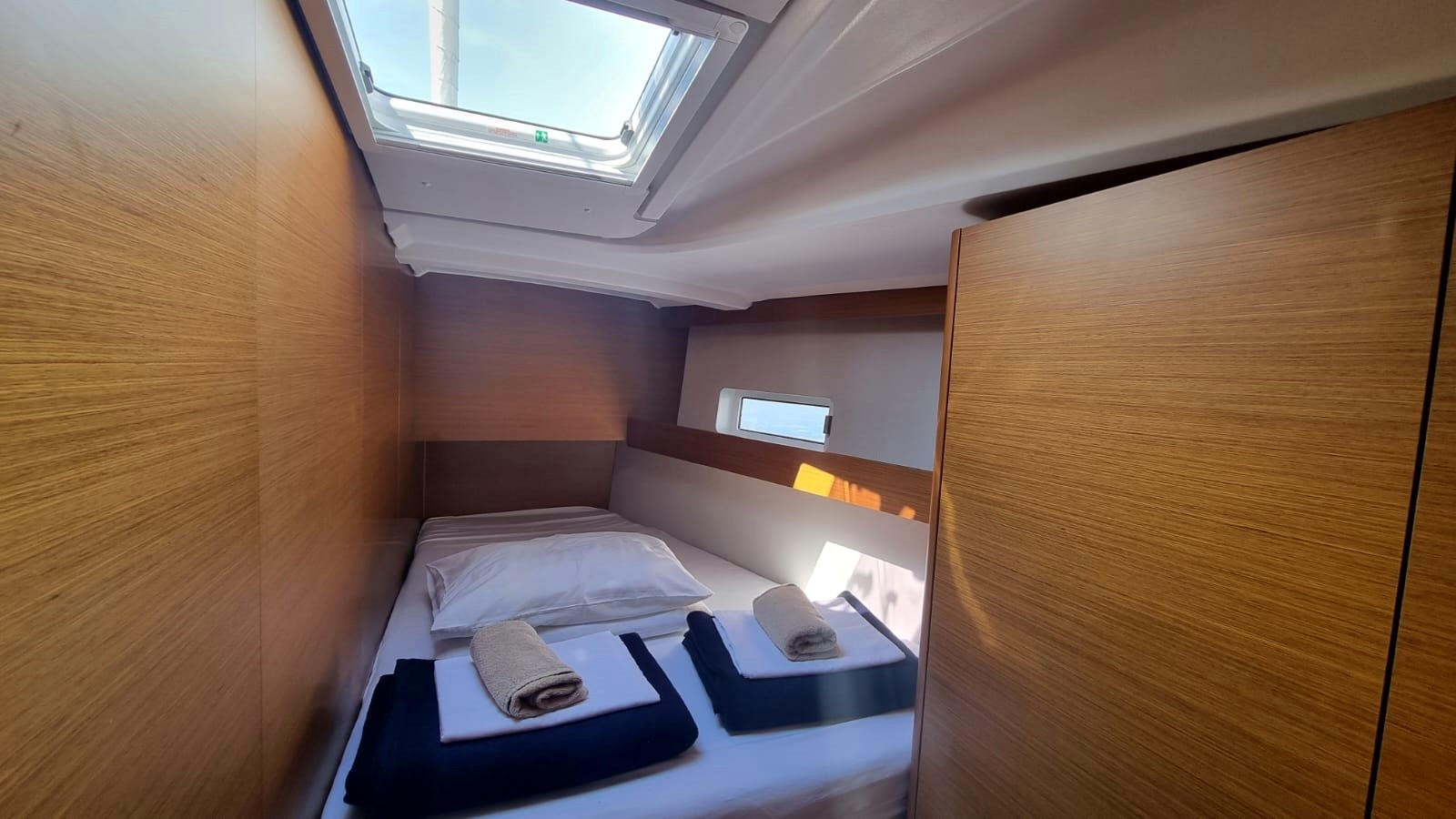 Sun Odyssey 490, Izzy | Yacht Charter Croatia