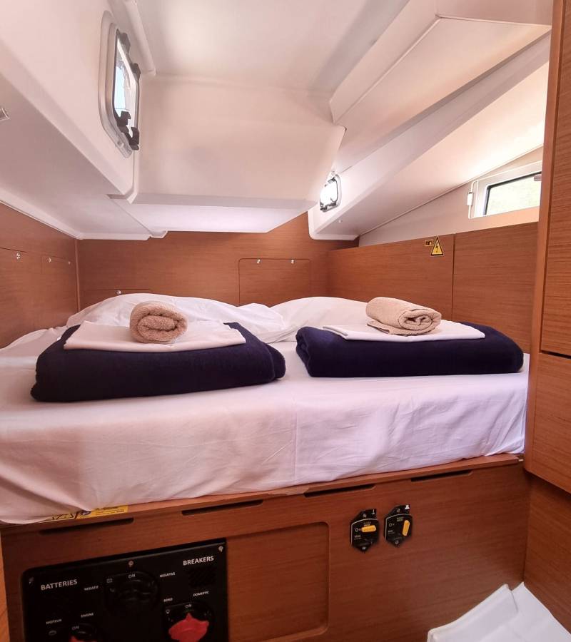 Sun Odyssey 490, Izzy | Yacht Charter Croatia