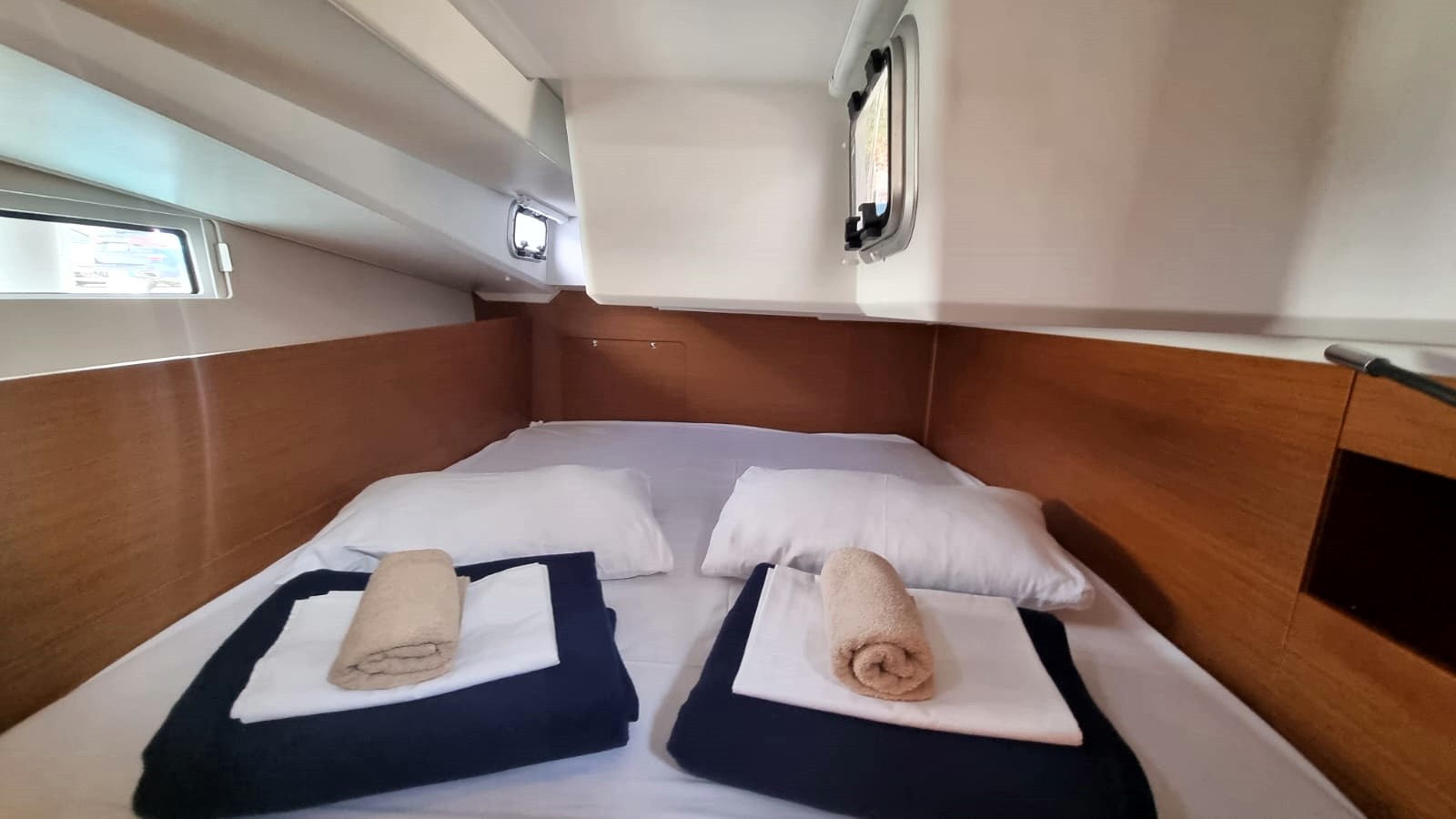 Sun Odyssey 490, Izzy | Yacht Charter Croatia