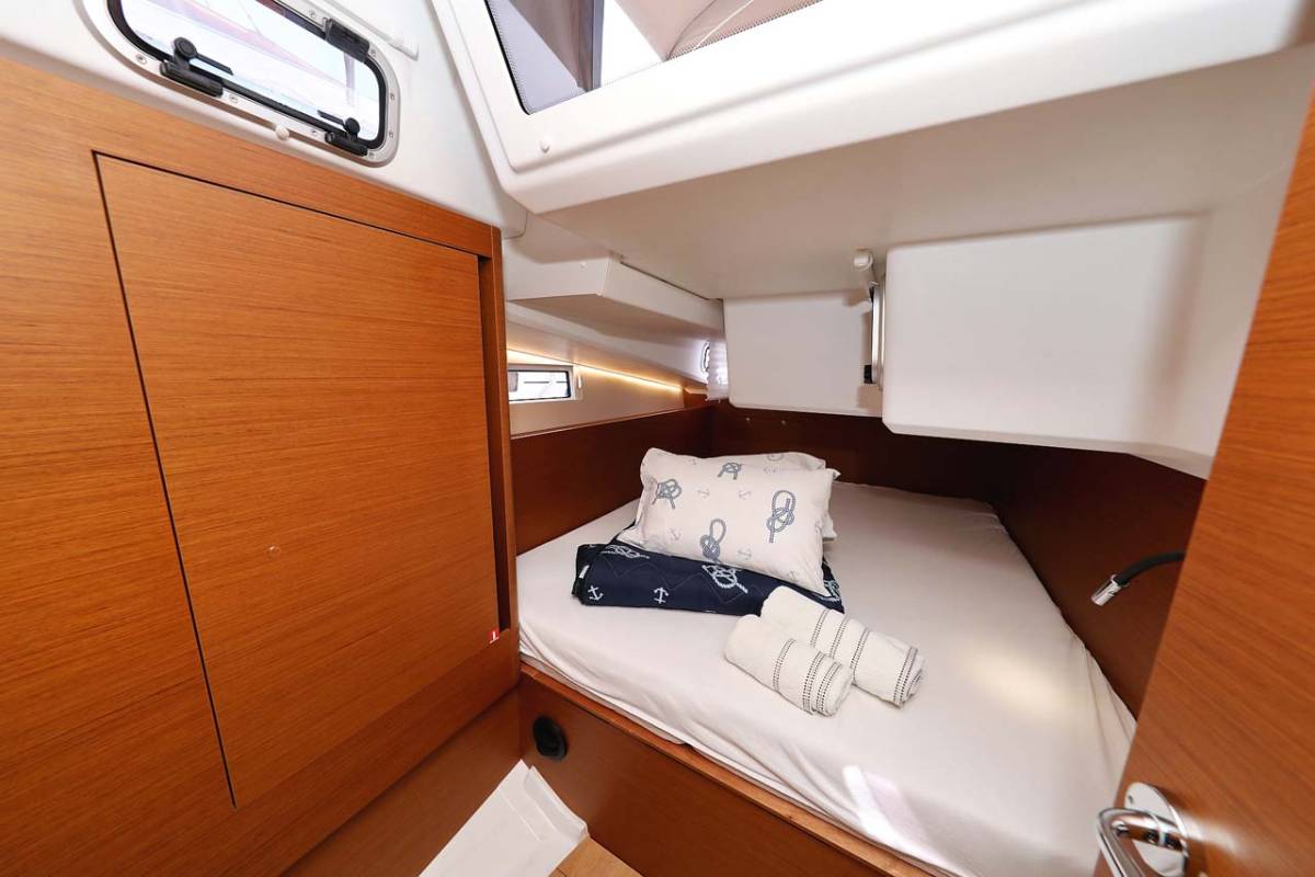Sun Odyssey 490, Pollux | Yacht Charter Croatia