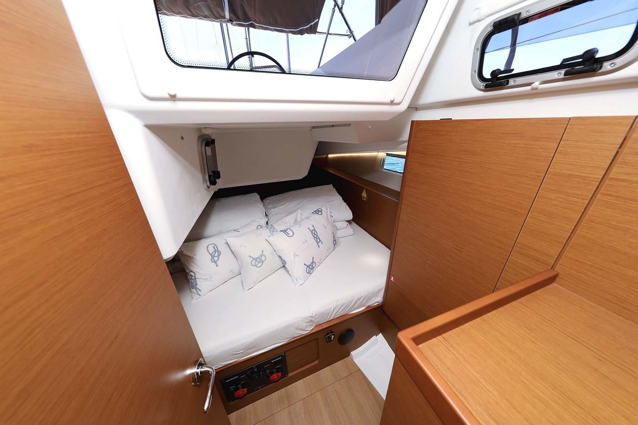 Sun Odyssey 490, Pollux | Yacht Charter Croatia