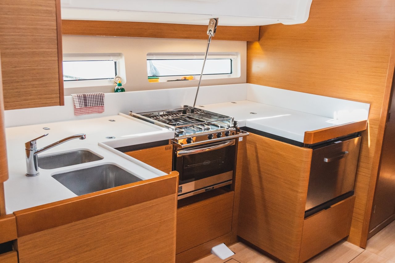 Sun Odyssey 490, Nonna | Yacht Charter Croatia
