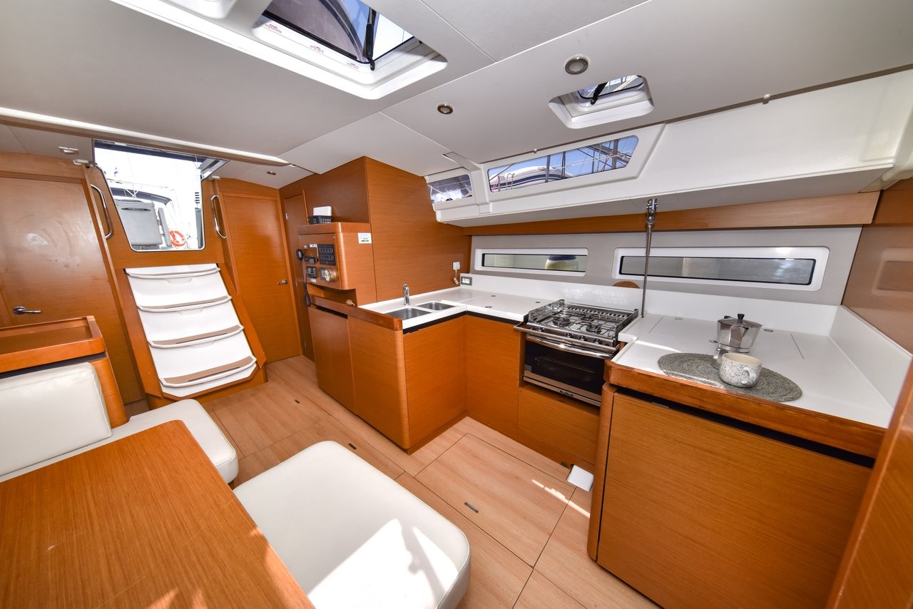 Sun Odyssey 490, Swannabe | Yacht Charter Croatia