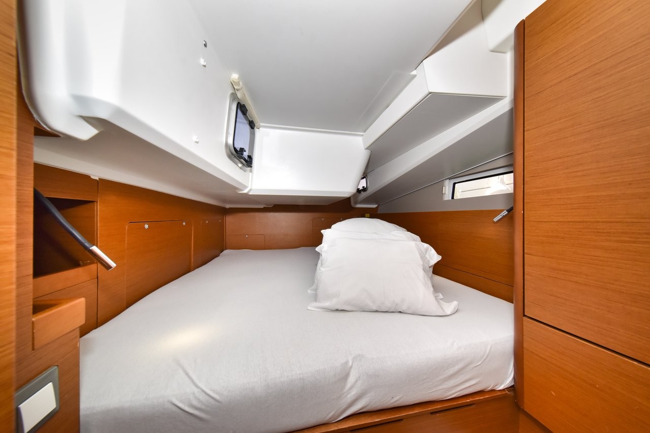 Sun Odyssey 490, Swannabe | Yacht Charter Croatia