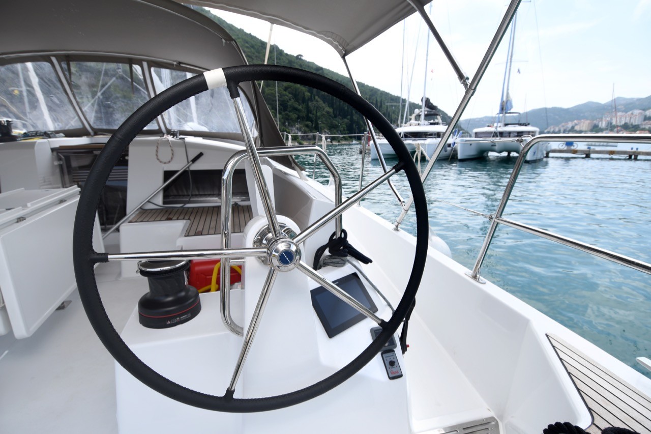 Sun Odyssey 490, Caruso | Noleggio di Yacht Croazia
