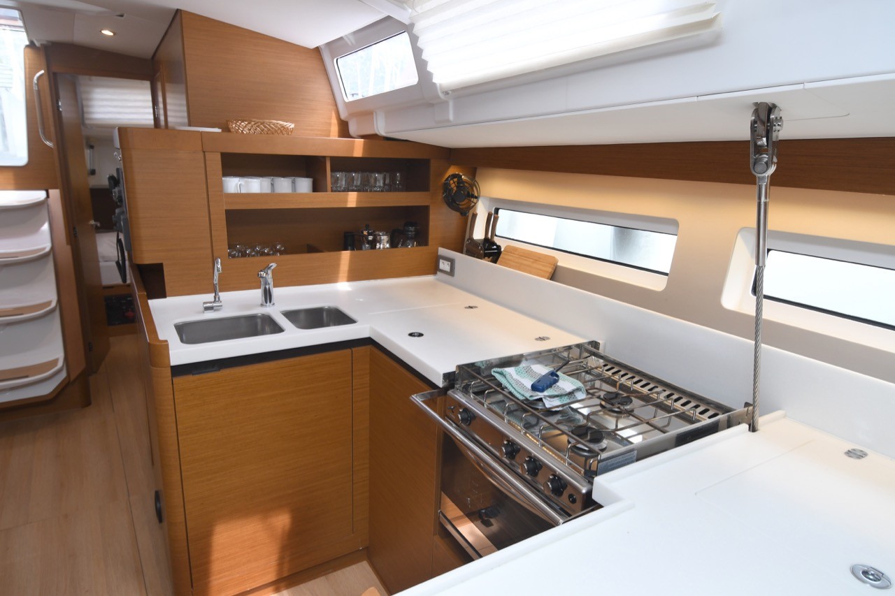 Sun Odyssey 490, Caruso | Noleggio di Yacht Croazia