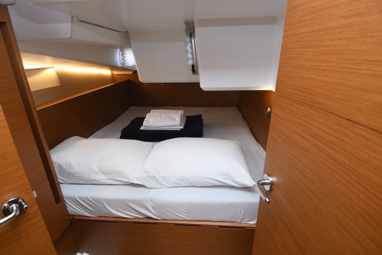 Sun Odyssey 490, Caruso | Noleggio di Yacht Croazia