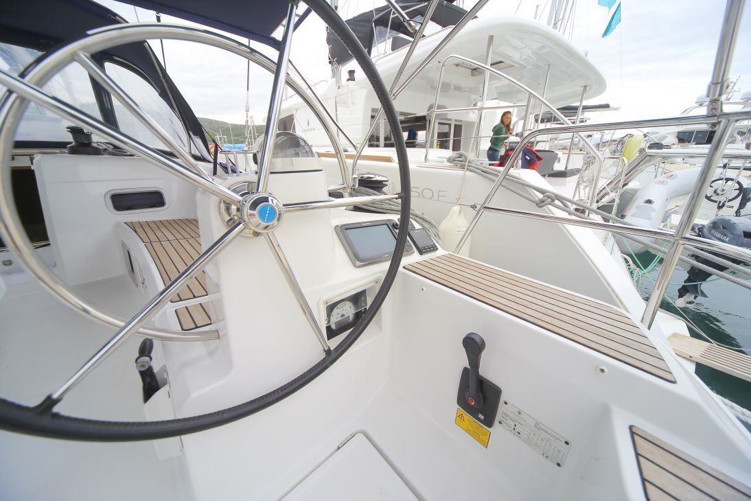 Sun Odyssey 509, POMONE-15 | Noleggio di Yacht Croazia