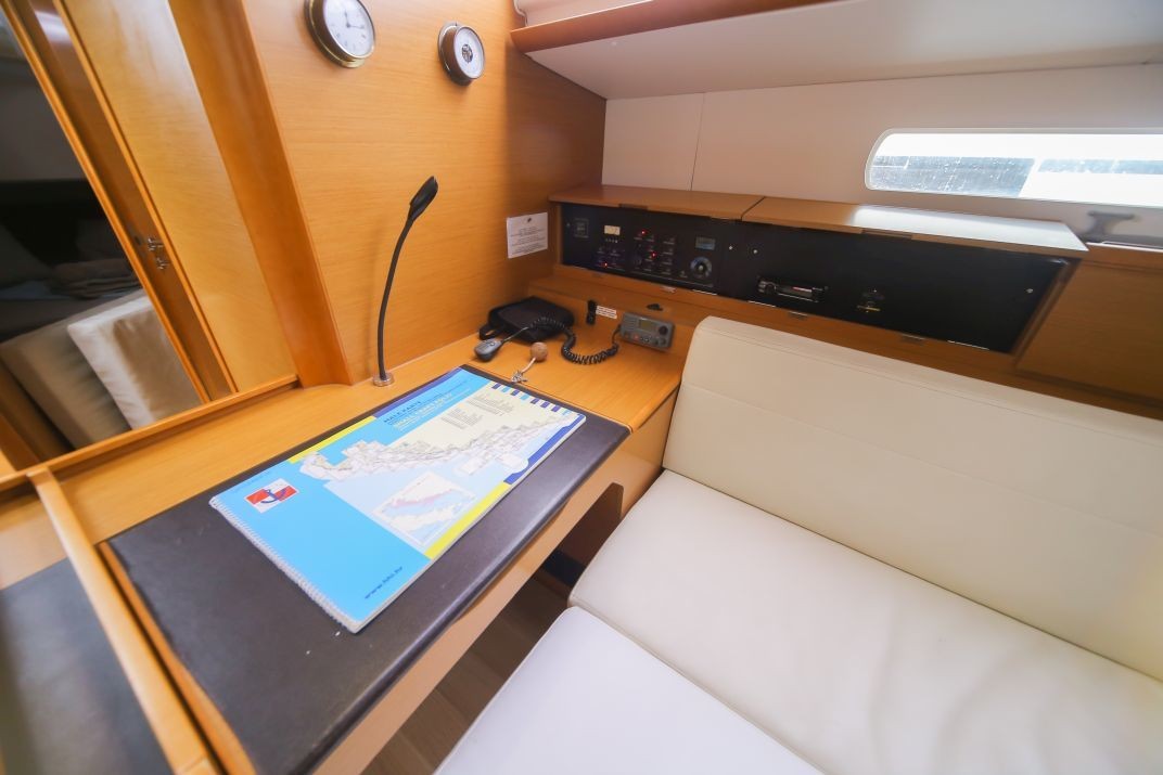 Sun Odyssey 509, POMONE-15 | Noleggio di Yacht Croazia