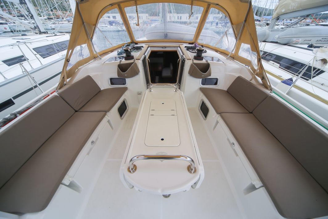 Sun Odyssey 519, MALAKE | Yacht Charter Croatia
