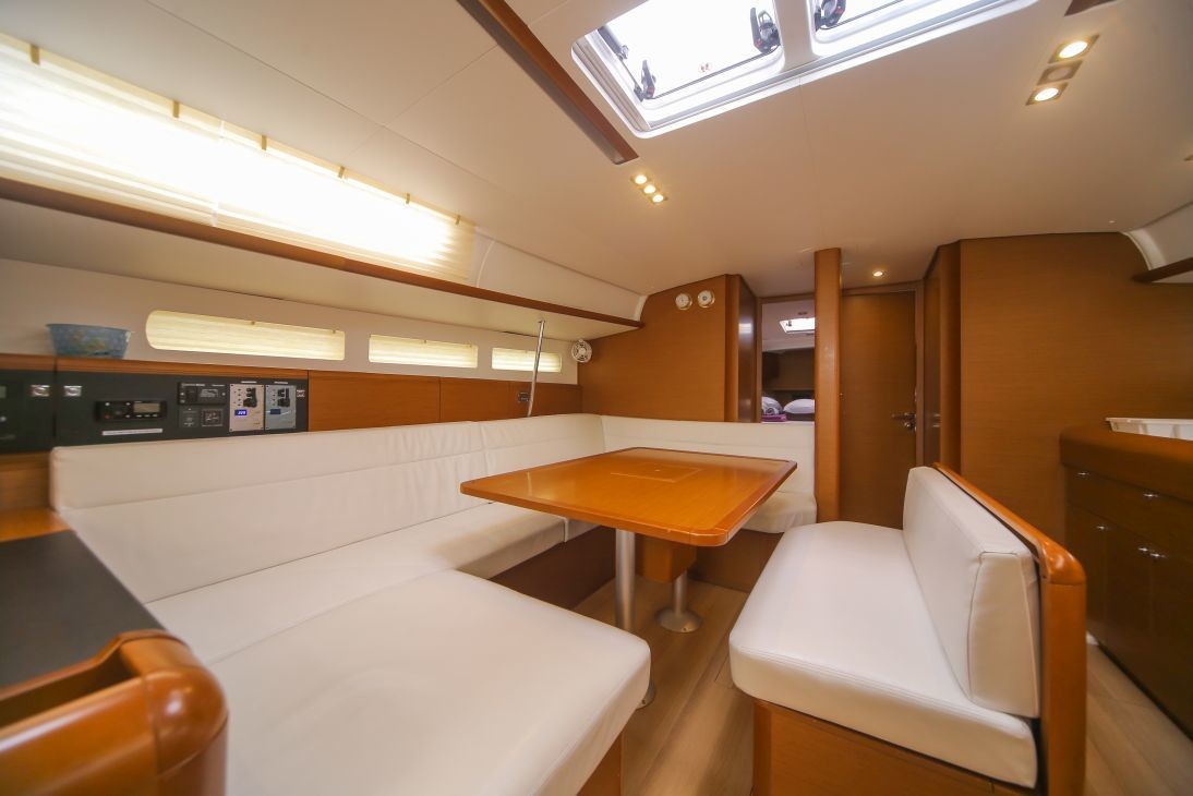 Sun Odyssey 519, MALAKE | Yacht Charter Croatia