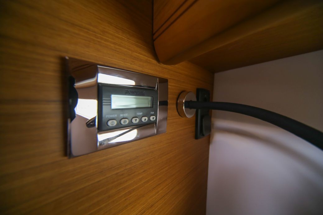 Sun Odyssey 519, MALAKE | Yacht Charter Croatia
