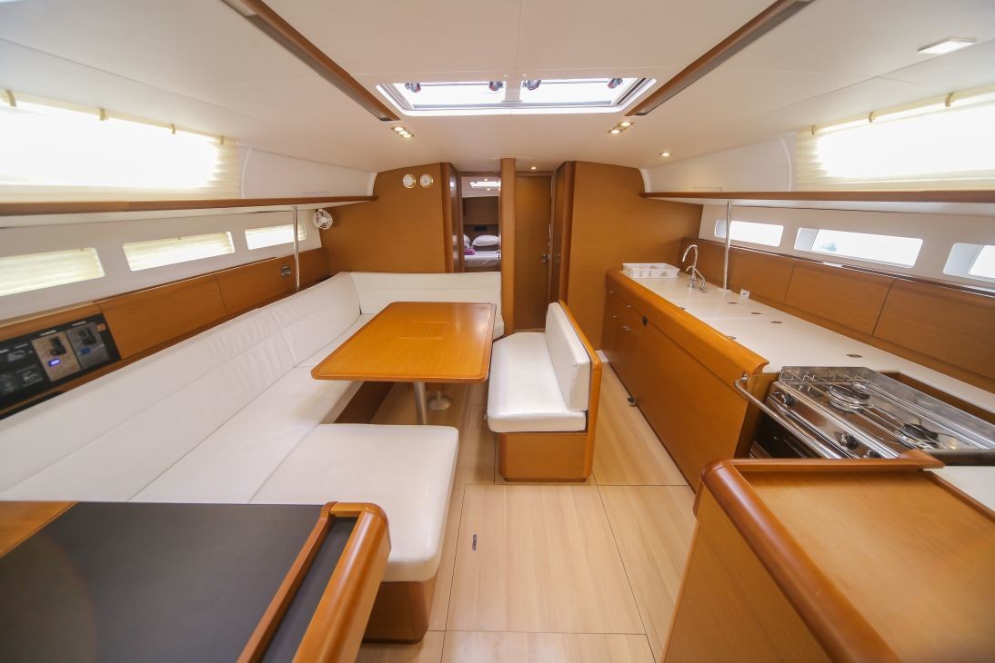 Sun Odyssey 519, MALAKE | Yacht Charter Croatia