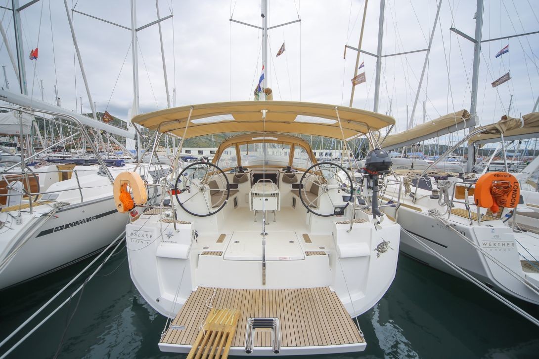 Sun Odyssey 519, MALAKE | Yacht Charter Croatia
