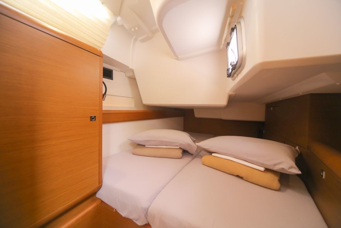 Sun Odyssey 519, ANDAMAN  | Yacht Charter Croatia