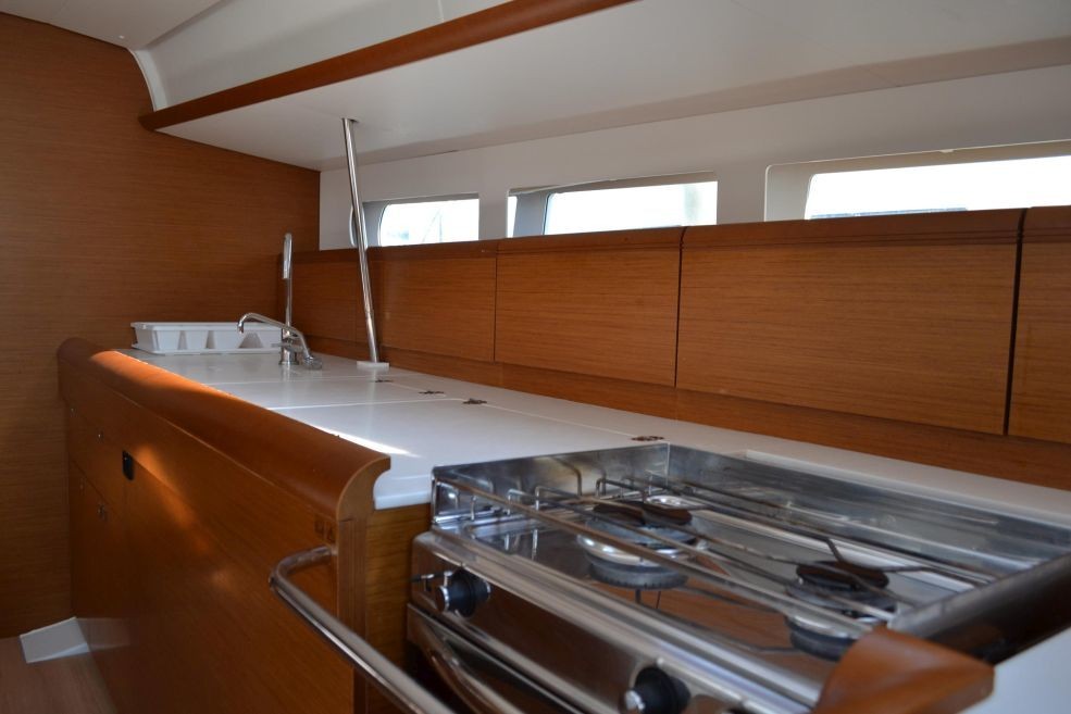 Sun Odyssey 519, NICOBAR | Yacht Charter Croatia