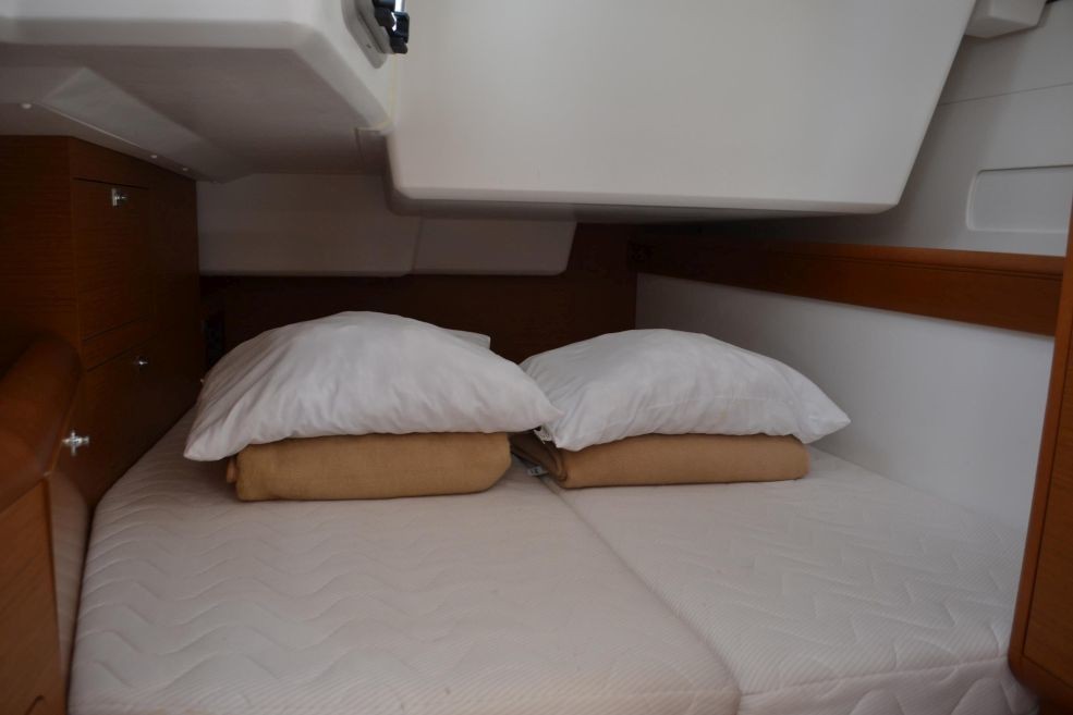 Sun Odyssey 519, NICOBAR | Yacht Charter Croatia