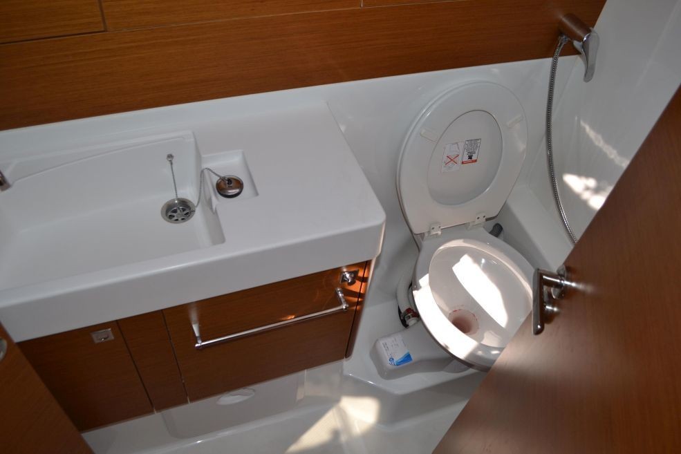 Sun Odyssey 519, NICOBAR | Yacht Charter Croatia