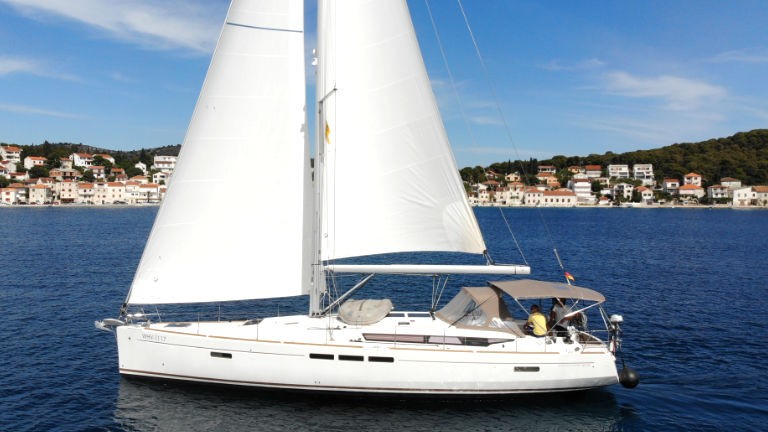 Sun Odyssey 519, Elsa | Yacht Charter Croatia