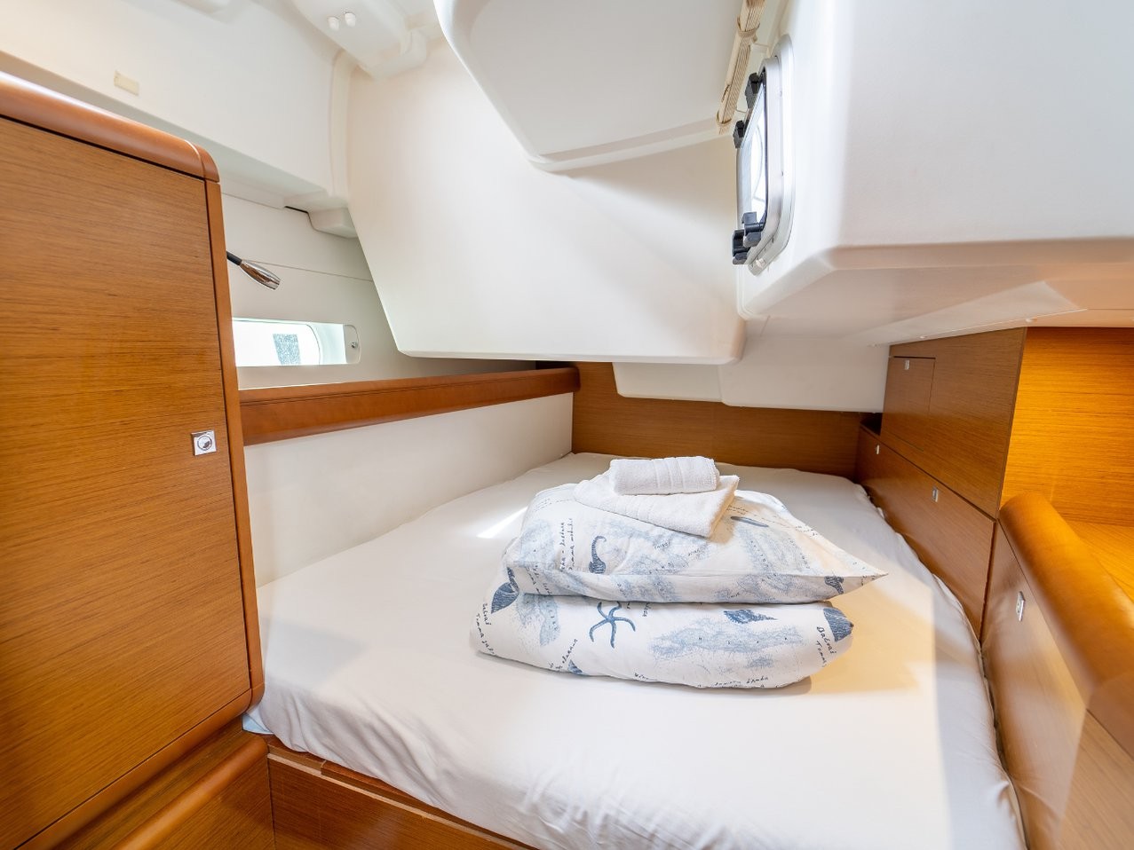Sun Odyssey 519, Ciao Bao | Yacht Charter Croatia