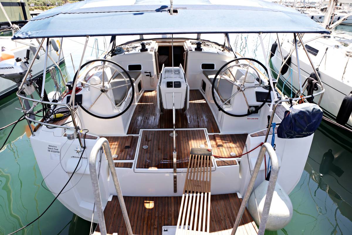 Sun Odyssey 519, Elise af Sweden | Yacht Charter Croatia