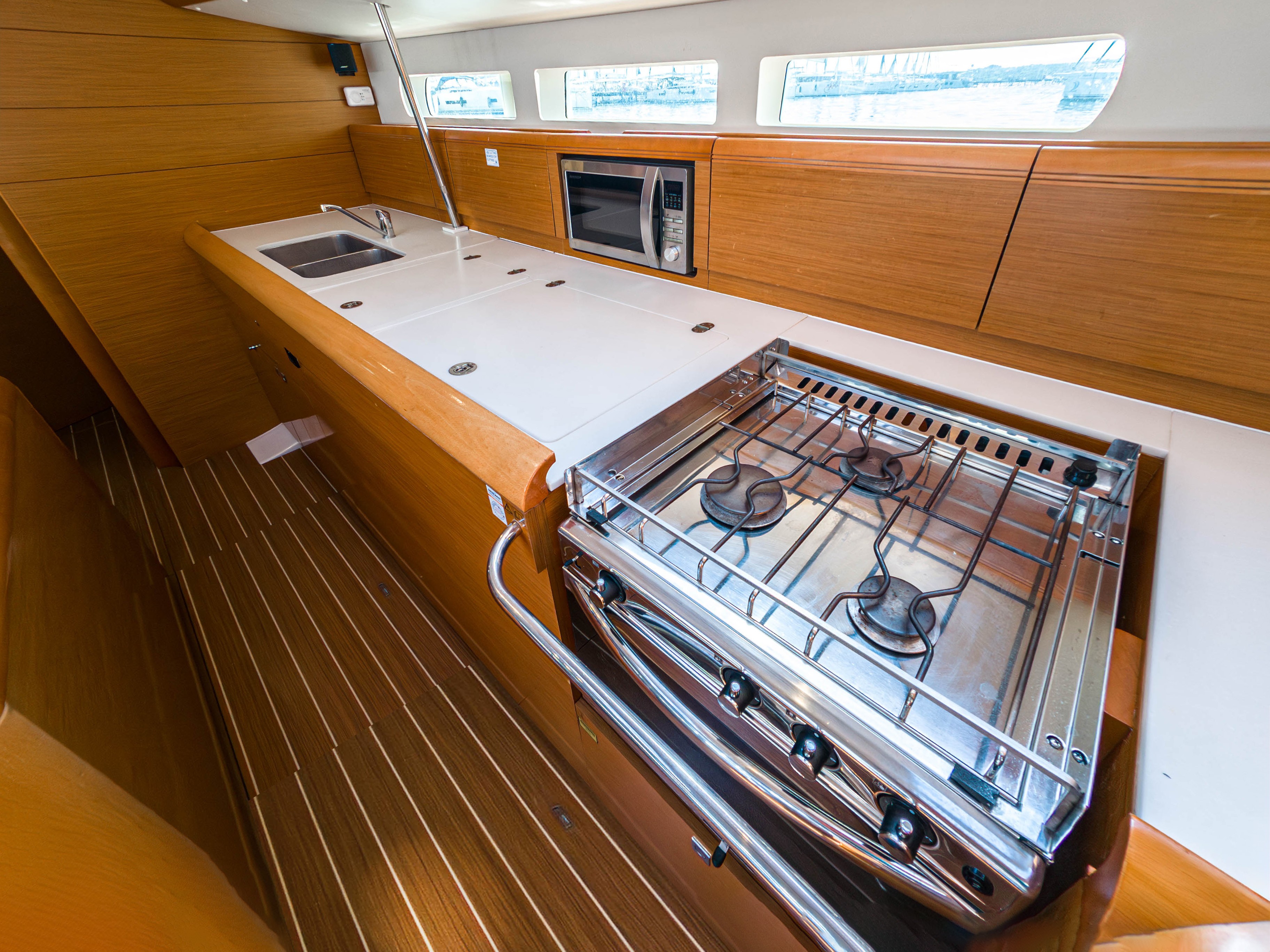 Sun Odyssey 519, Elise af Sweden | Yacht Charter Croatia