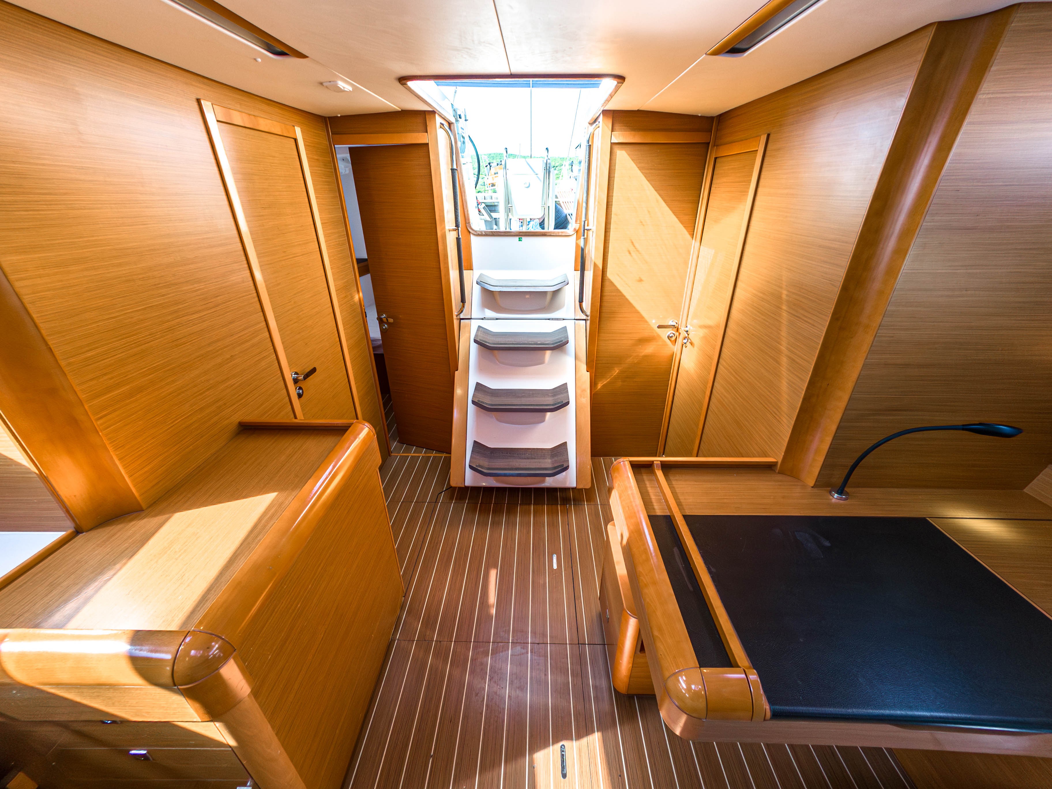 Sun Odyssey 519, Elise af Sweden | Yacht Charter Croatia