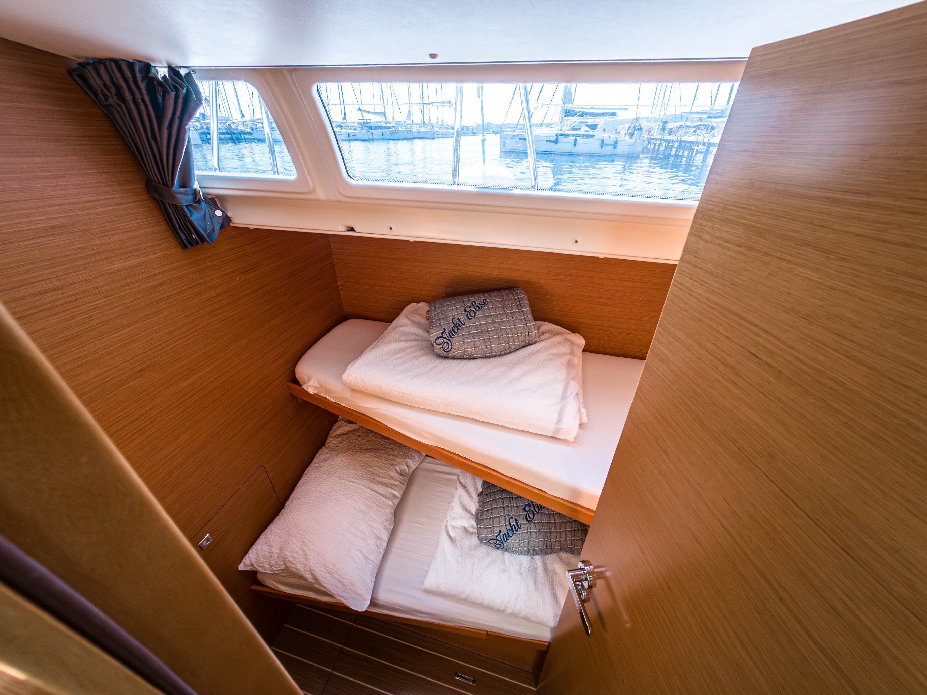 Sun Odyssey 519, Elise af Sweden | Yacht Charter Croatia