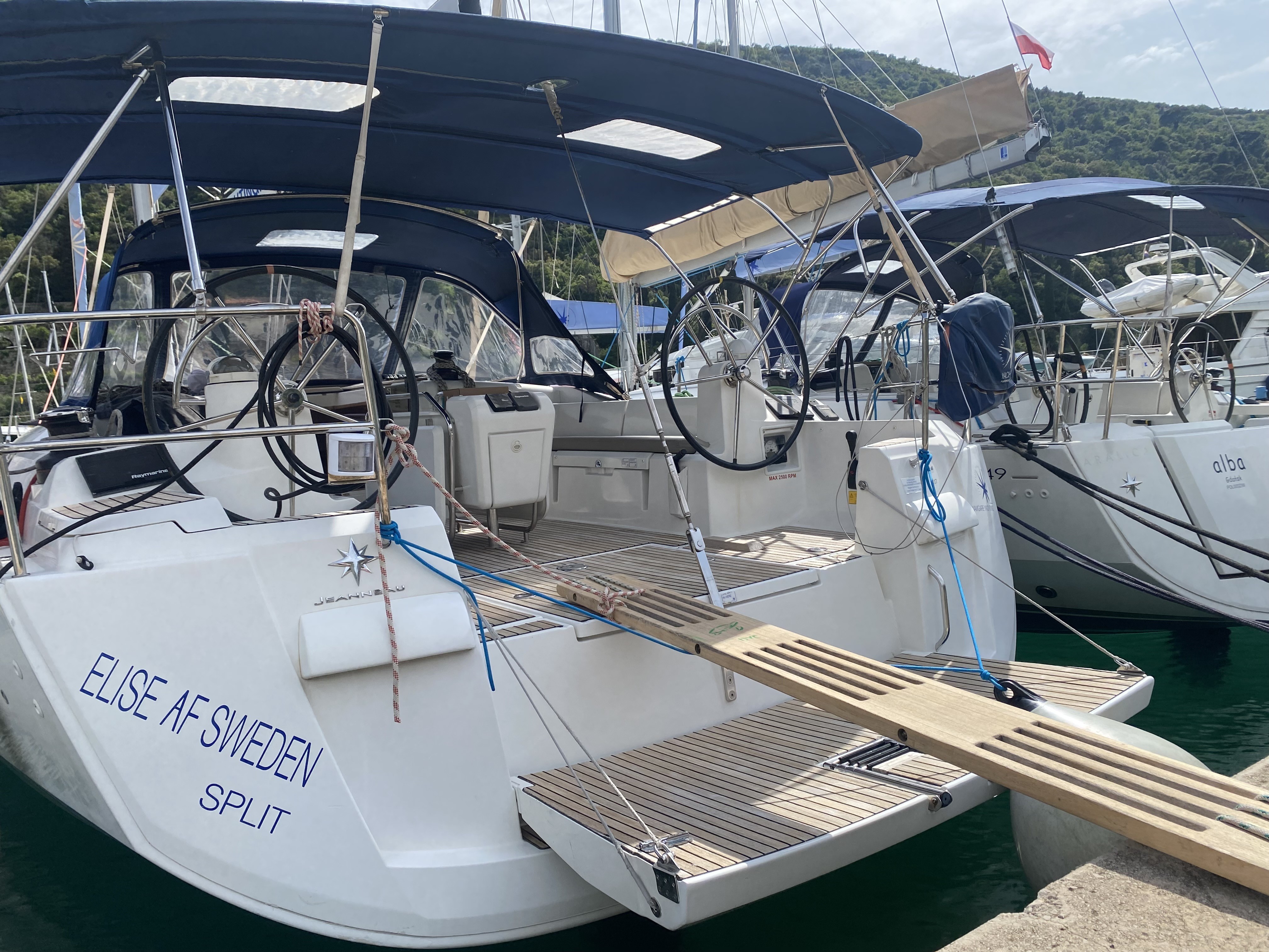 Sun Odyssey 519, Elise af Sweden | Yacht Charter Croatia