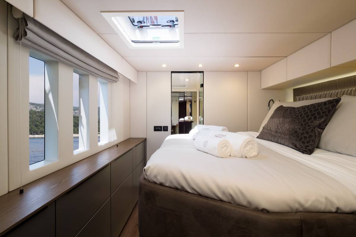 Sunreef 50, Sweet Dreams | Yacht Charter Croatia