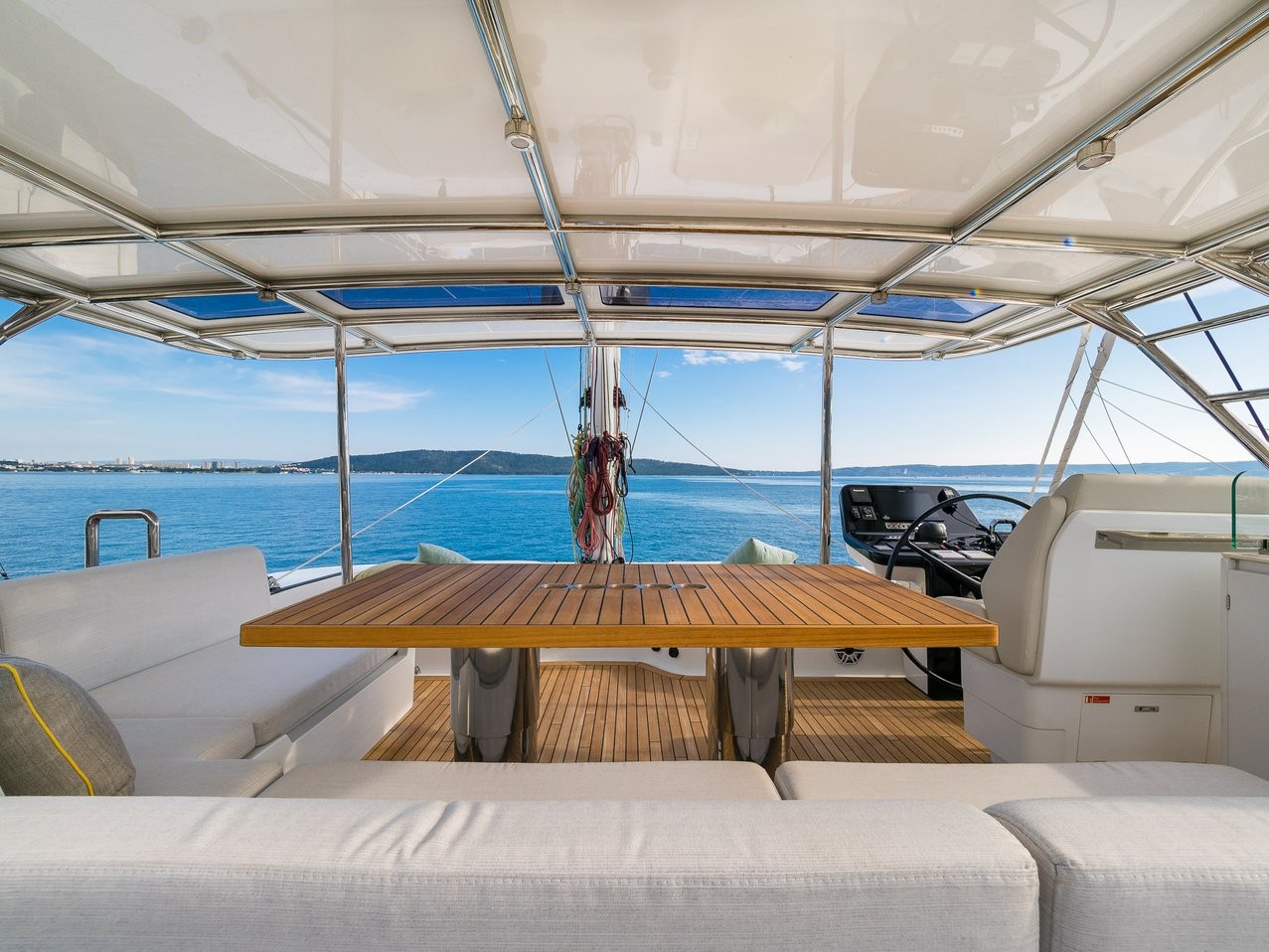 Sunreef 50, Zara | Yacht Charter Croatia