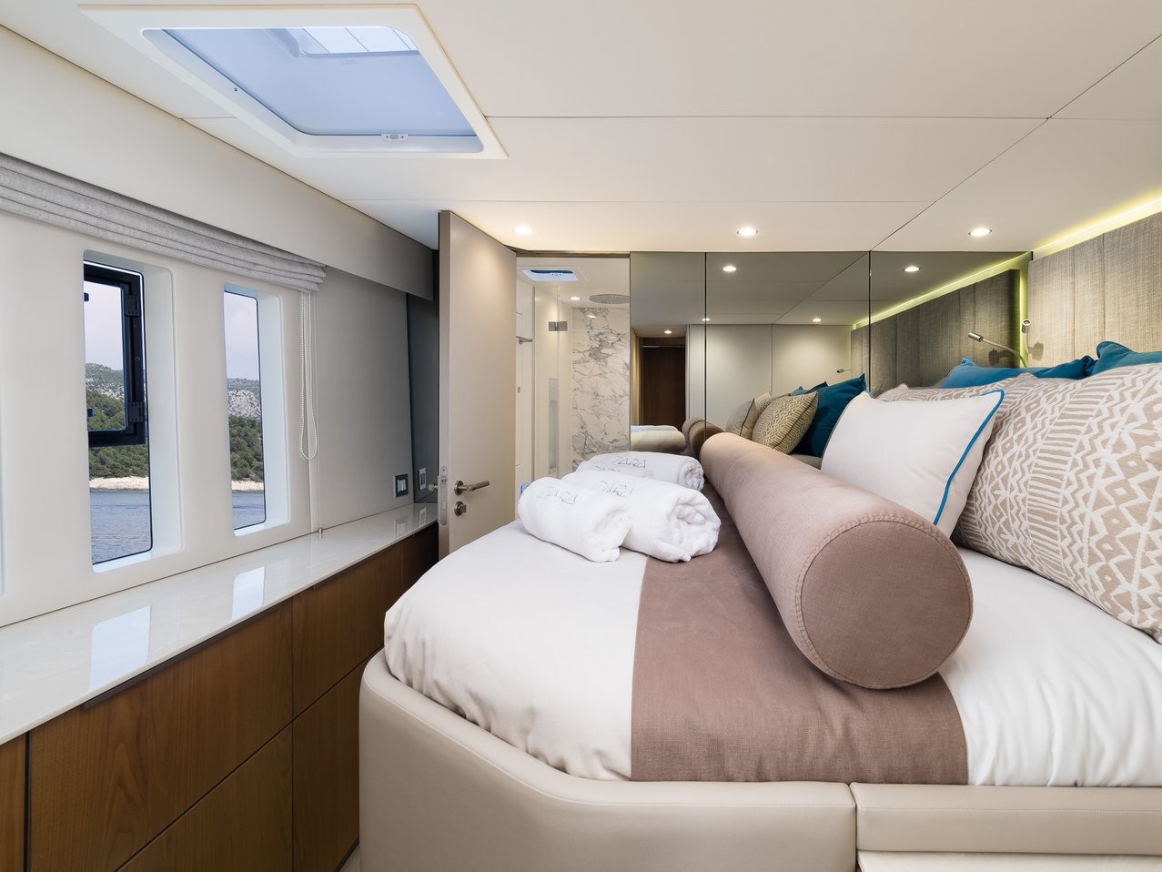 Sunreef 50, Zara | Yacht Charter Croatia