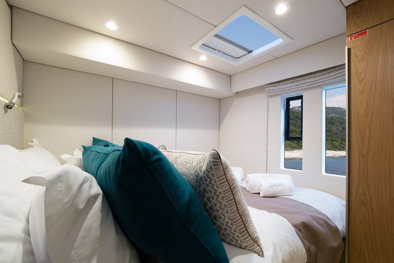 Sunreef 50, Zara | Yacht Charter Croatia