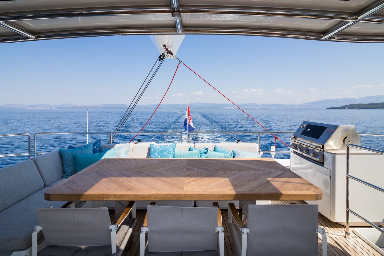 Sunreef 60, Vulpino | Yacht Charter Croatia