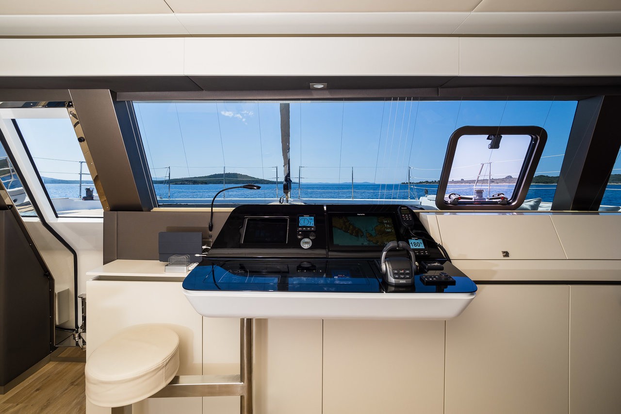 Sunreef 60, Vulpino | Yacht Charter Croatia