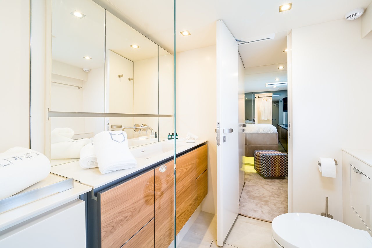 Sunreef 60, Vulpino | Yacht Charter Croatia