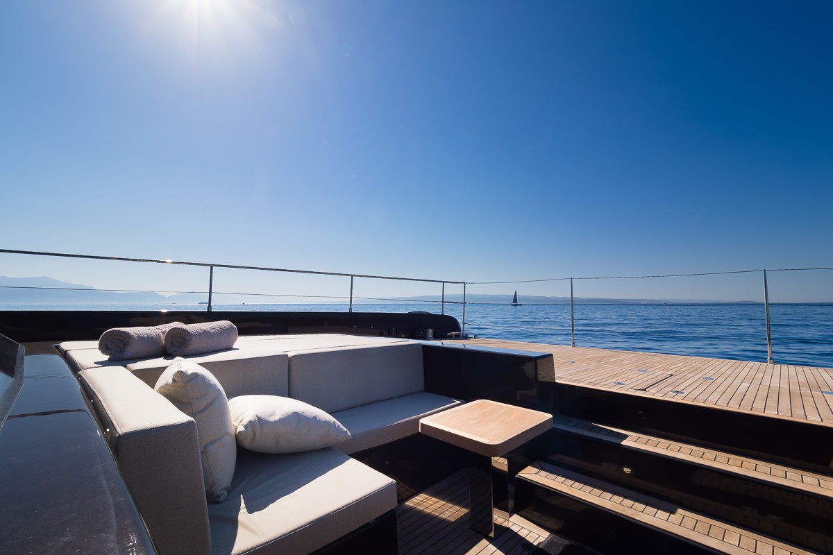 Sunreef 70 Power, Amber One | Yacht Charter Croatia