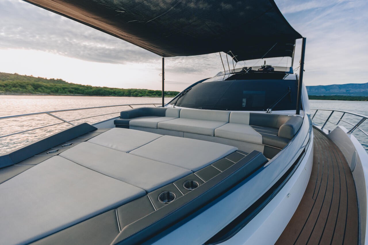 Sunseeker 65 Sport Yacht, K2 | Yacht Charter Croatia
