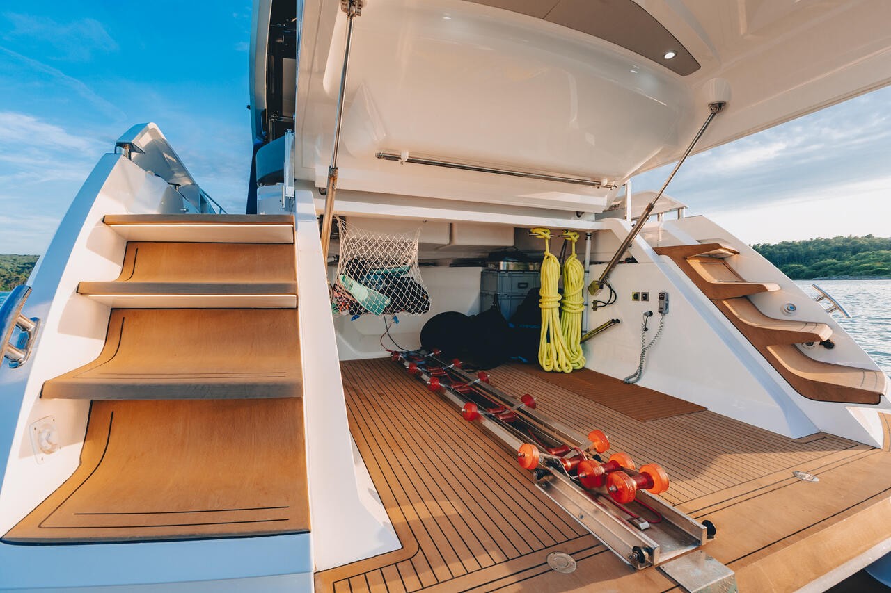 Sunseeker 65 Sport Yacht, K2 | Yacht Charter Croatia
