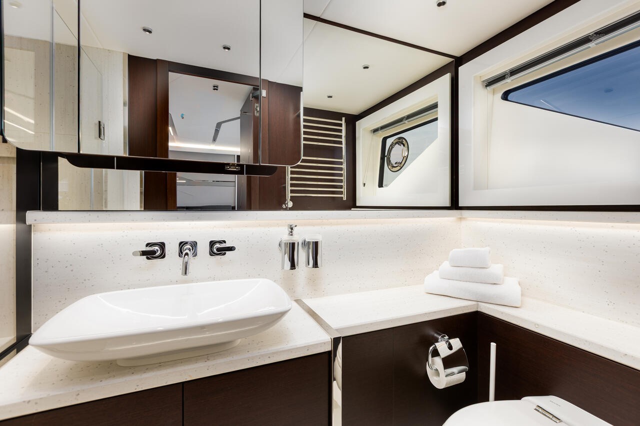 Sunseeker 65 Sport Yacht, K2 | Yacht Charter Croatia