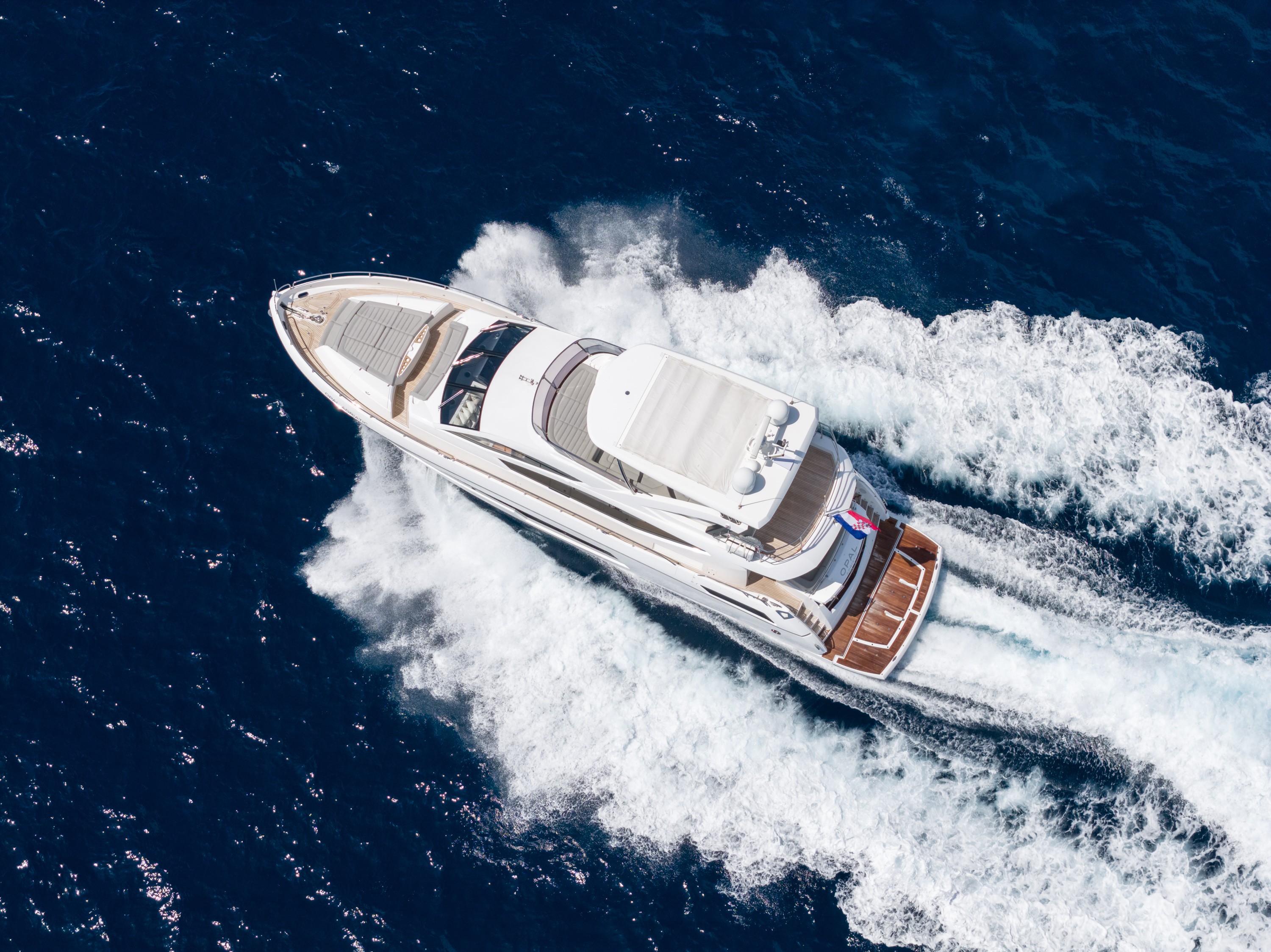 Sunseeker 75, Opal Adriatic | Yacht Charter Croatia