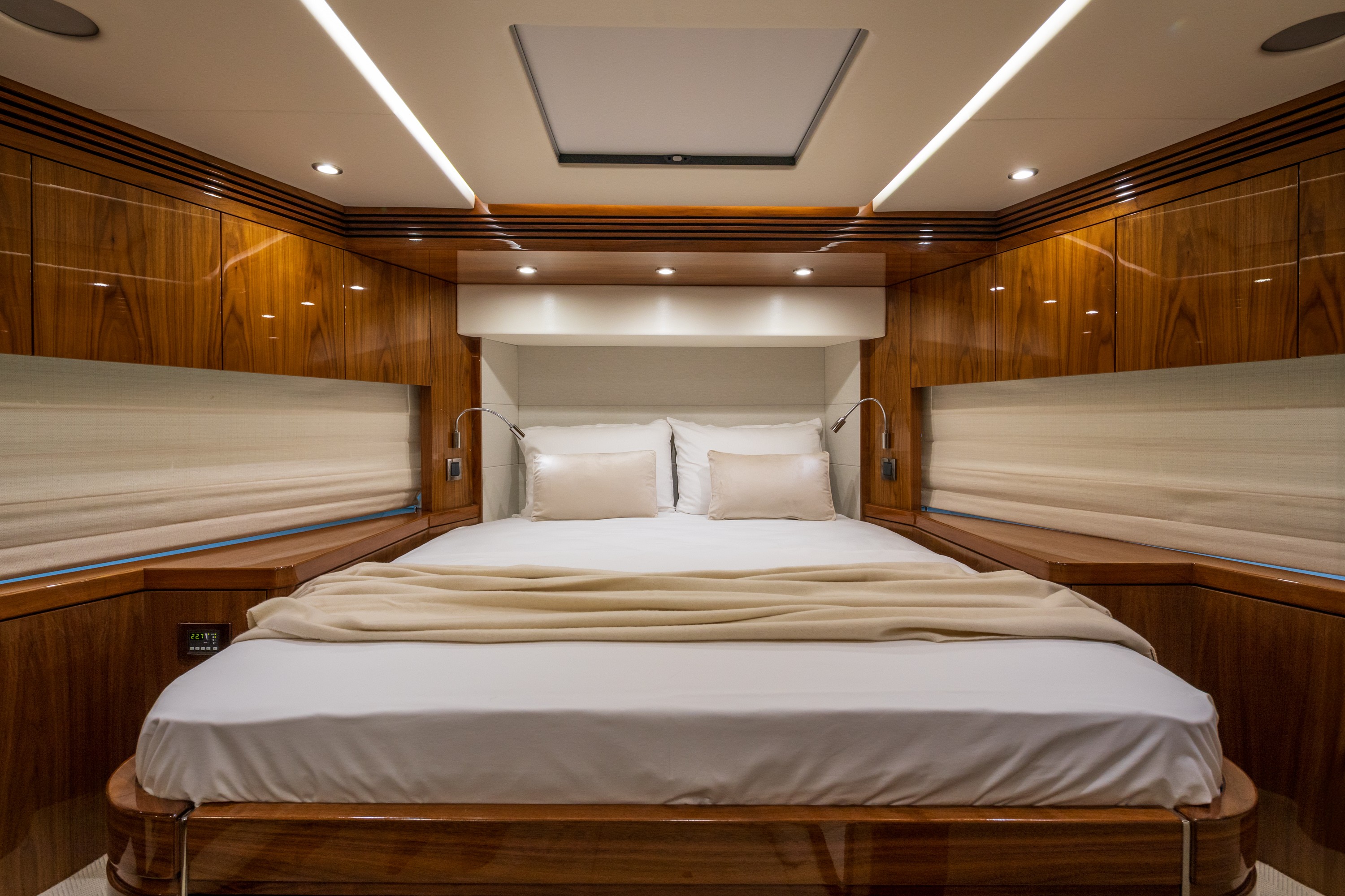 Sunseeker 75, Opal Adriatic | Yacht Charter Croatia