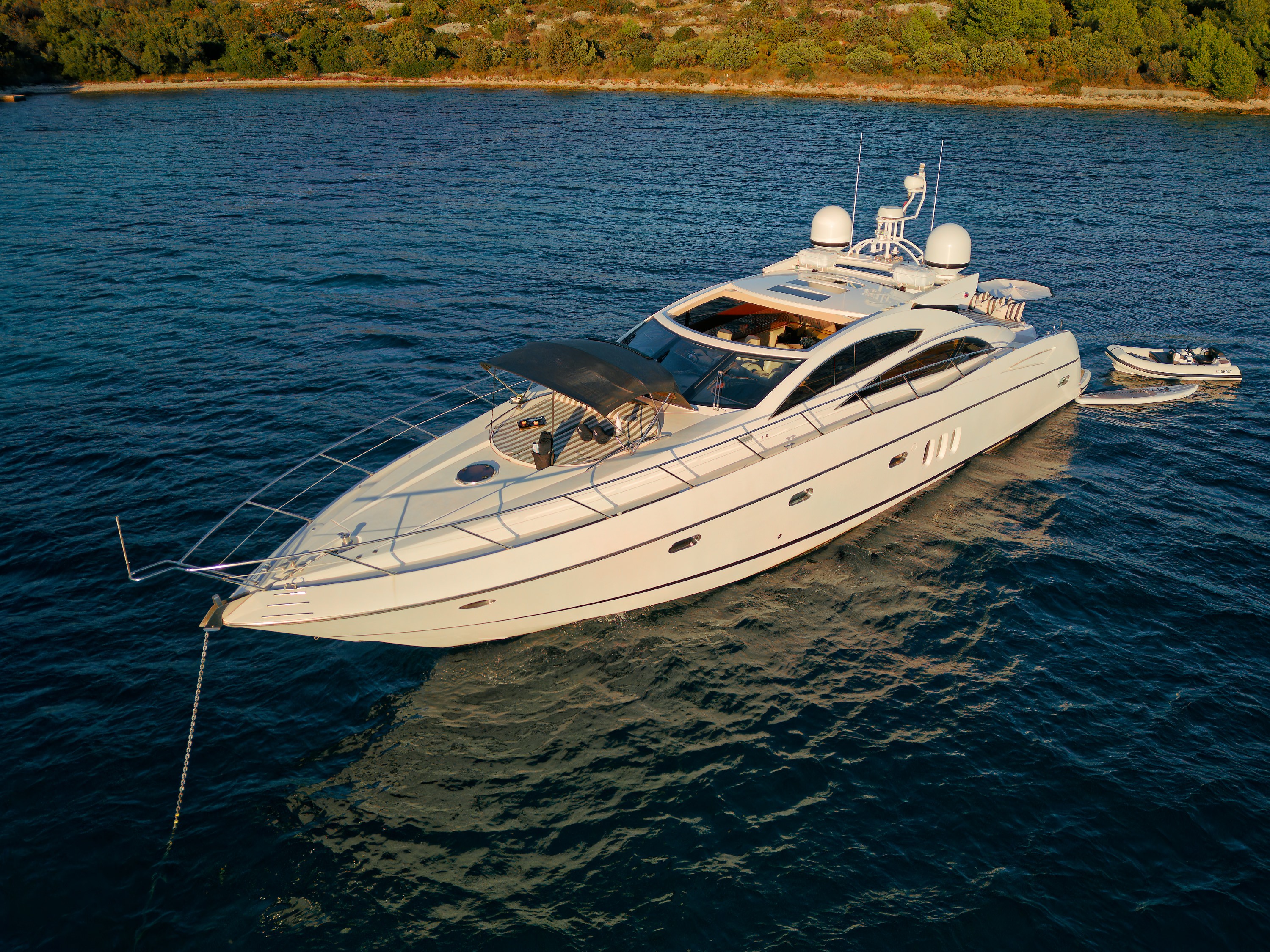 Sunseeker Predator 72, Ghost | Noleggio di Yacht Croazia
