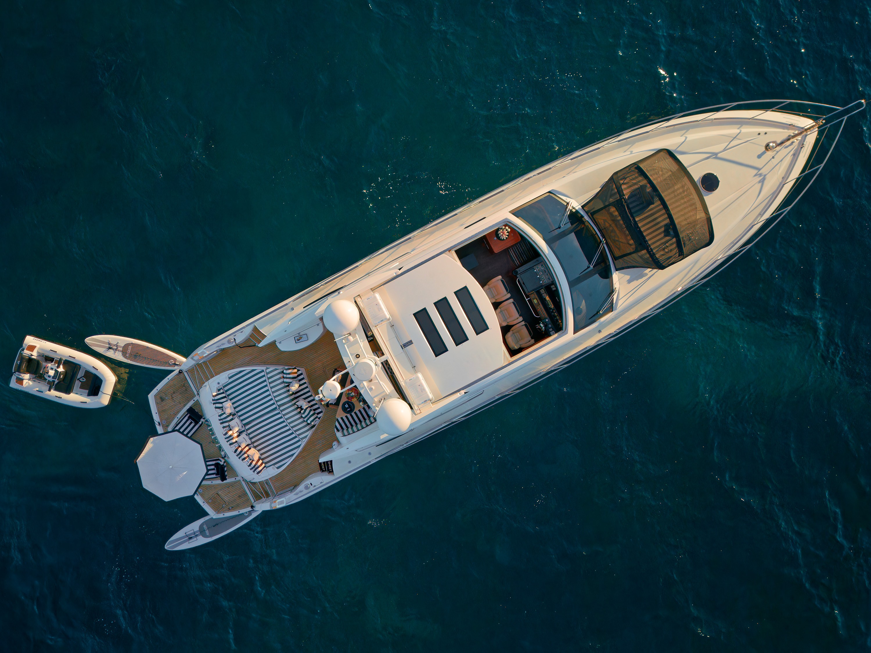 Sunseeker Predator 72, Ghost | Noleggio di Yacht Croazia