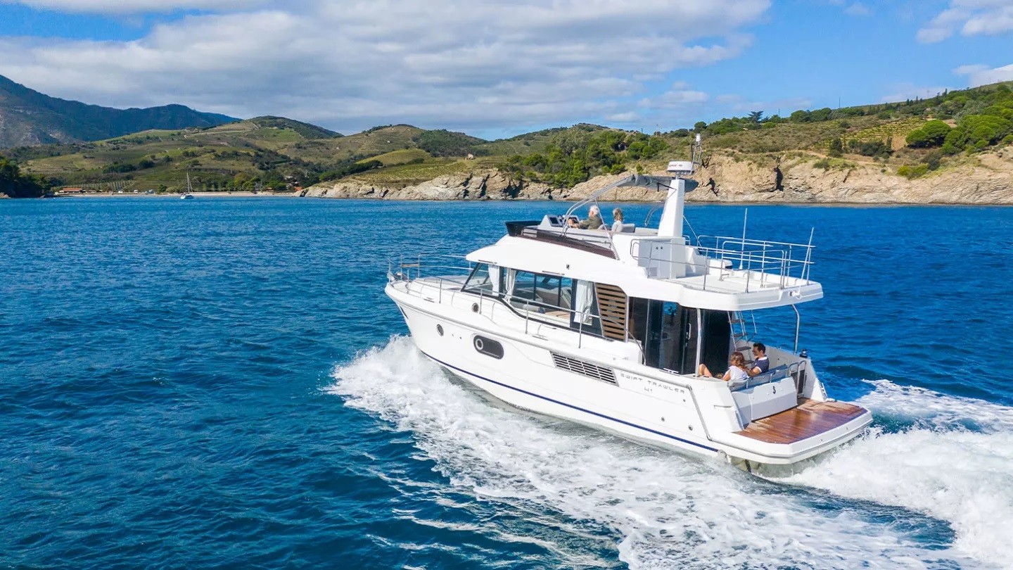 Swift Trawler 41, Swift Home | Yacht Charter Croatia