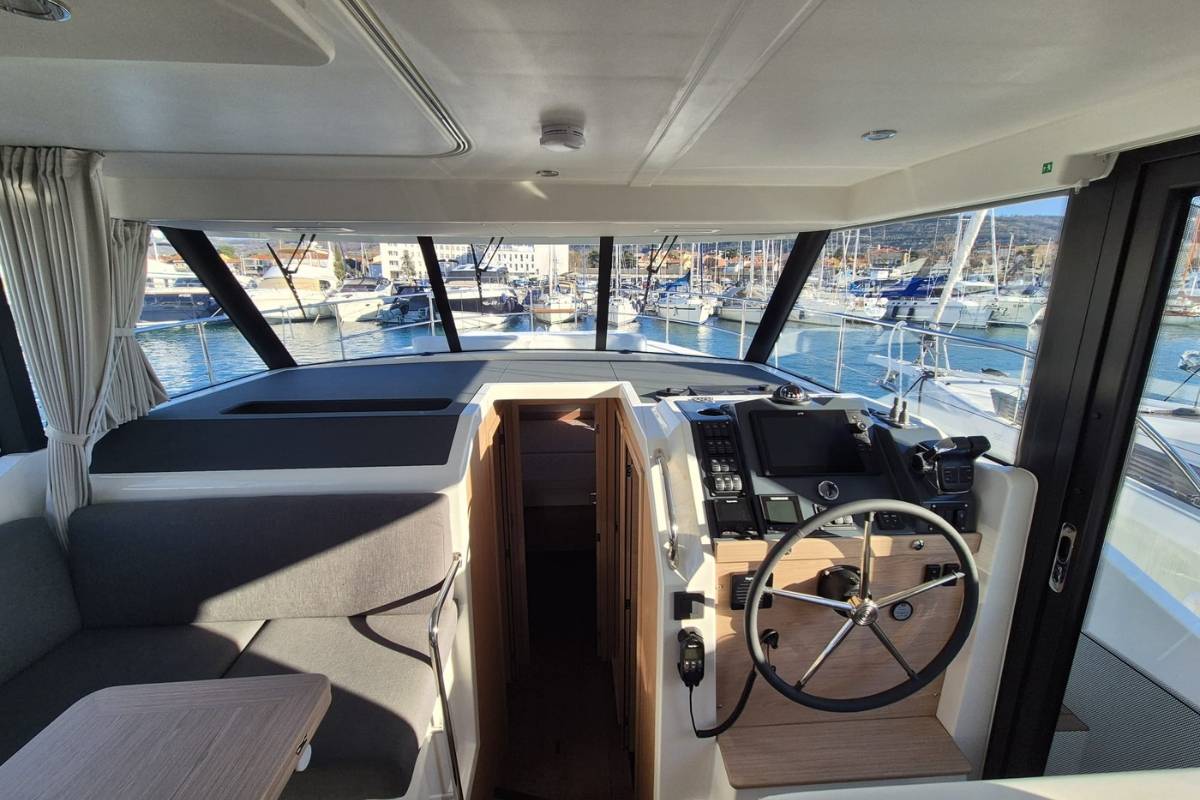 Swift Trawler 41, Swift Home | Yacht Charter Croatia
