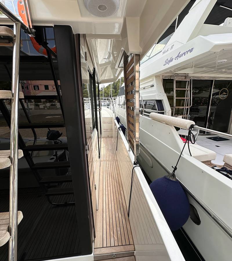 Swift Trawler 41, Moritz | Yacht Charter Croatia